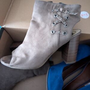 Stylish Tan Ankle Boots